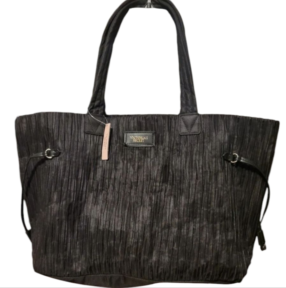 NWT-Victoria's Secret Black Weekender Tote Bag.Read Full Post.